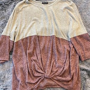 Pink Clover Front Twist Knit Top (XL)